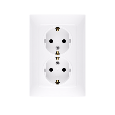 Simon 10 double socket outlet with Schuko earthing, 16A, white