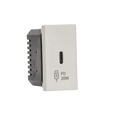 USB įkroviklis, K45, 5 V, nuolatinė srovė, 3,1 A, 45 × 22,5 mm, USB: C, maksimali įkrovimo galia: 20 W